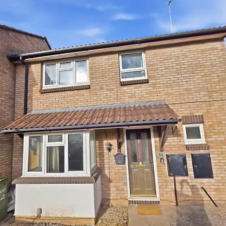 Spacious 3-bedroom House With Free Parking & Wi-fi Bristol